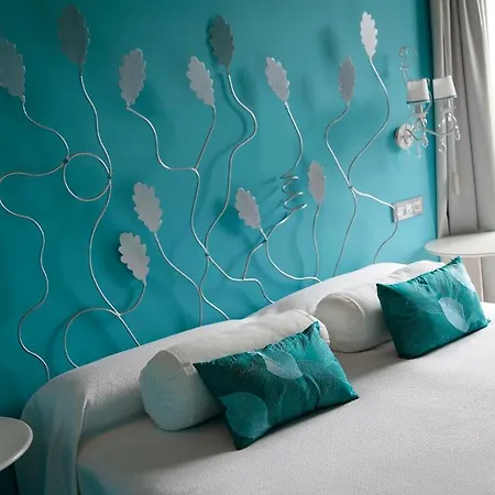 Szálloda Araz Las Rozas de Valdearroyo