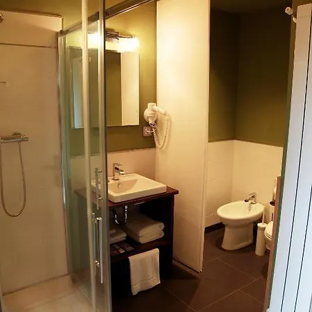 Araz Hotel