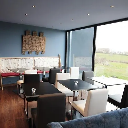 Araz 라스로자스